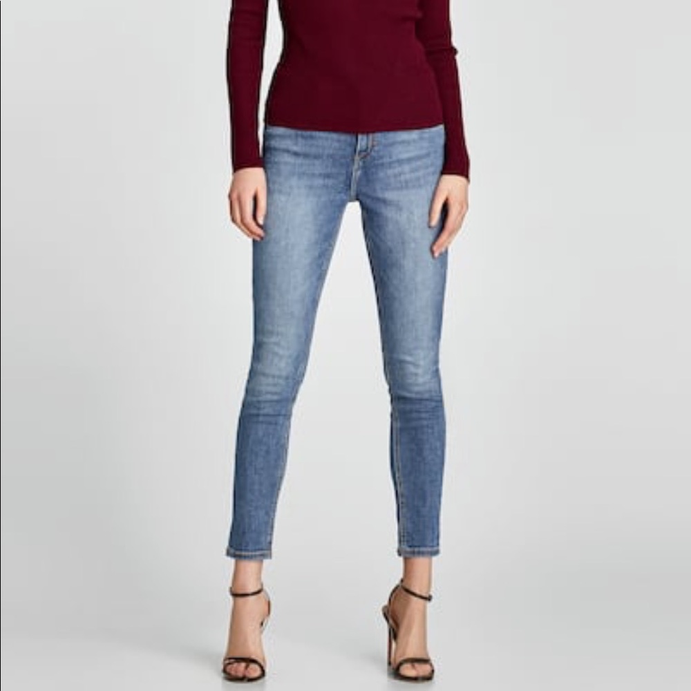 Zara Skinny - Mid Rise Jeans